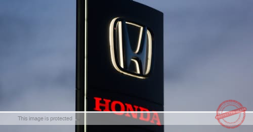 Safety regulators probe 1.4 million Honda and Acura vehicles over engine failures