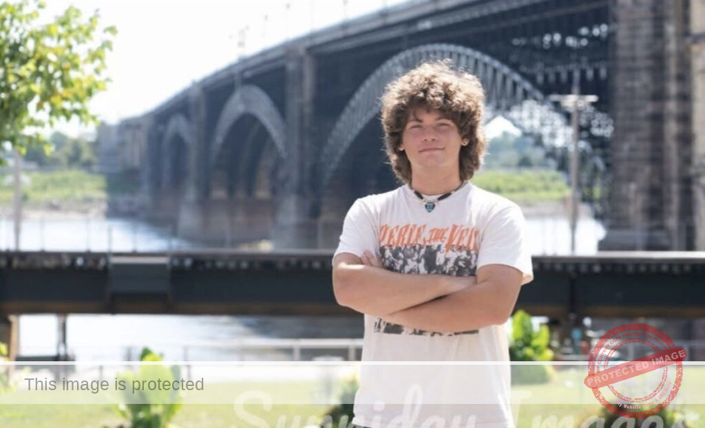 Heartbreak in Belleville: 17-Year-Old Dalton Lost in Devastating Crash