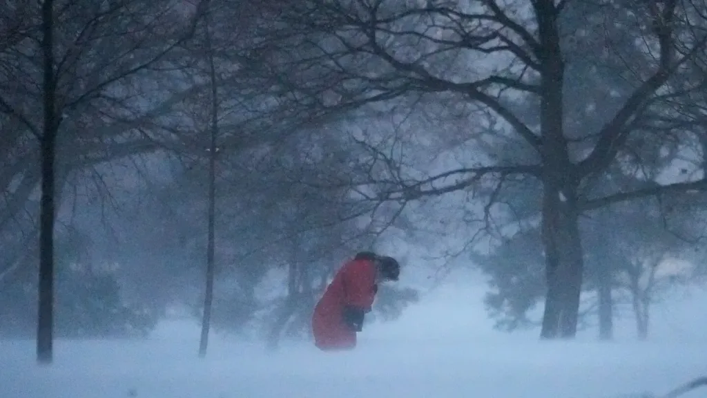 Holiday Travel: Cold, Wet, and Snowy?