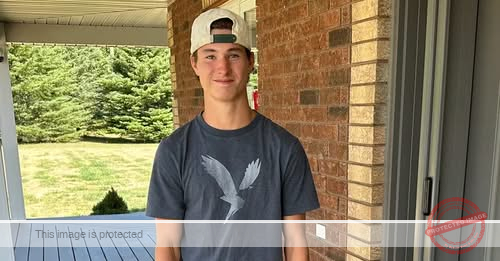 The Community of Allison, Iowa, Mourns the Loss of 17-Year-Old Ice Hockey Player Tyler Gagne