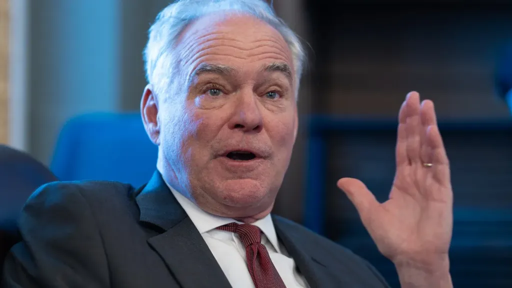 Boats: Congress Eyes Strike Oversight