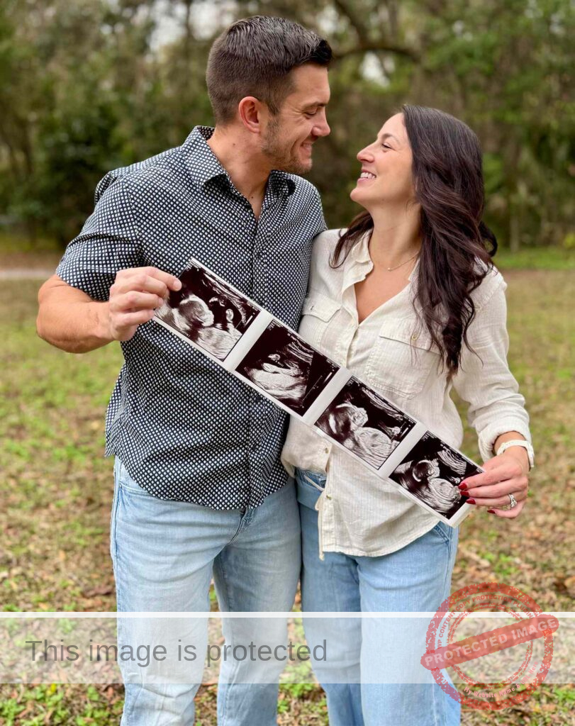 Husband Accidentally Guesses Wife’s Pregnancy Surprise — and the Internet Loves the Moment