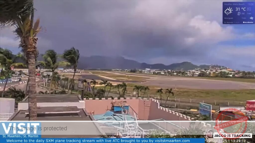 Watch: Passenger plane makes hard landing at Sint Maarten