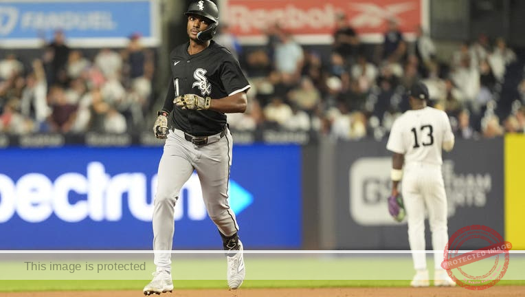 Yankees beat White Sox 5-3 behind Stanton and Rodón to stay tied with Toronto for AL East lead