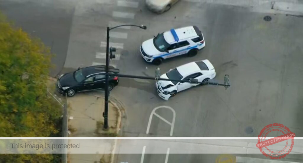 Federal agents briefly detain person tied to West Side crash, police say