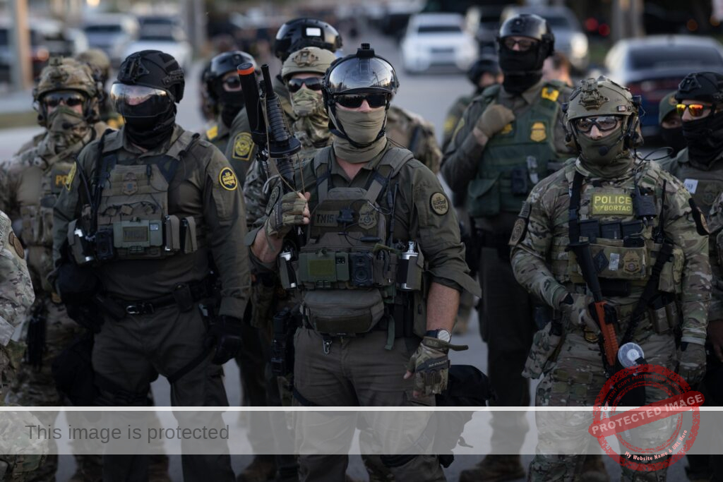 Operation Midway Blitz surpasses 900 arrests in Illinois, DHS says