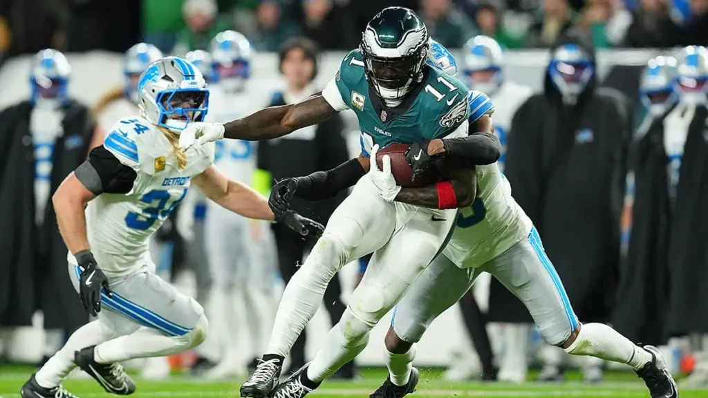 Eagles D Locks Down Lions
