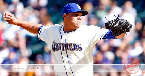 Former MLB Pitcher Yoervis Medina Dies at 37 After Heart Attack in Venezuela