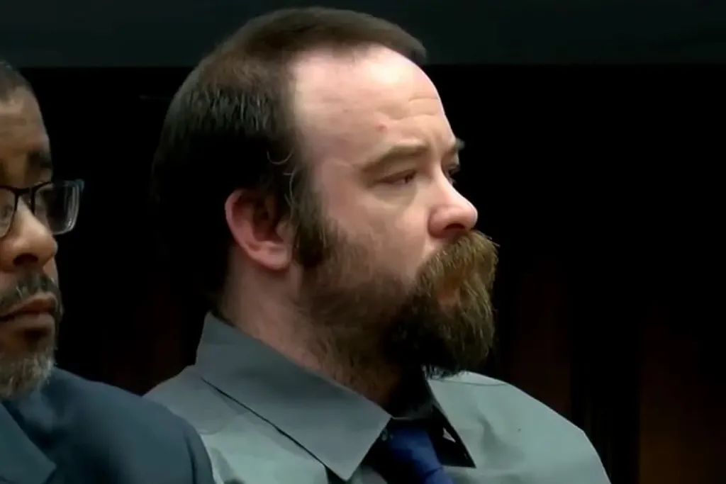 Iowa Man Imprisoned for Pipe Murders.