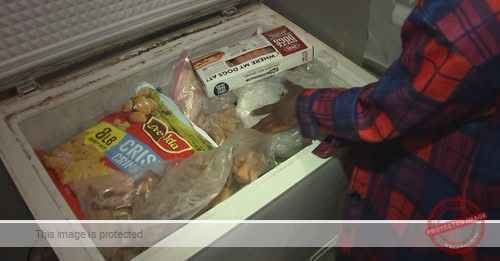 Lingering effects of government shutdown impacting low-income people in Philadelphia before holidays